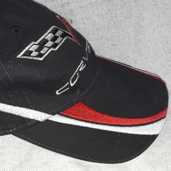 Corvette Black Cap Hat One Size Adjust Strap Unisex Grey Red Checkered Flag Hat - Picture 2 of 4